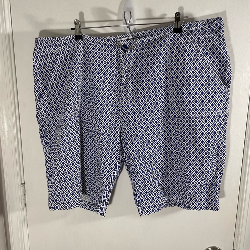 Caribbean Joe Blue and White Patterned Apparel